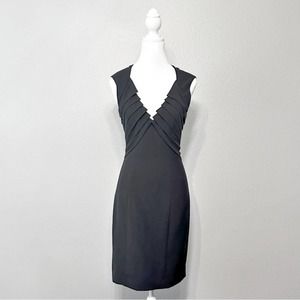 Black Halo Pleated V Neck Sleeveless Black Sheath Dress Women’s Size 2 Cocktail